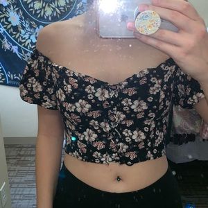 Cropped Floral off the Shoulder